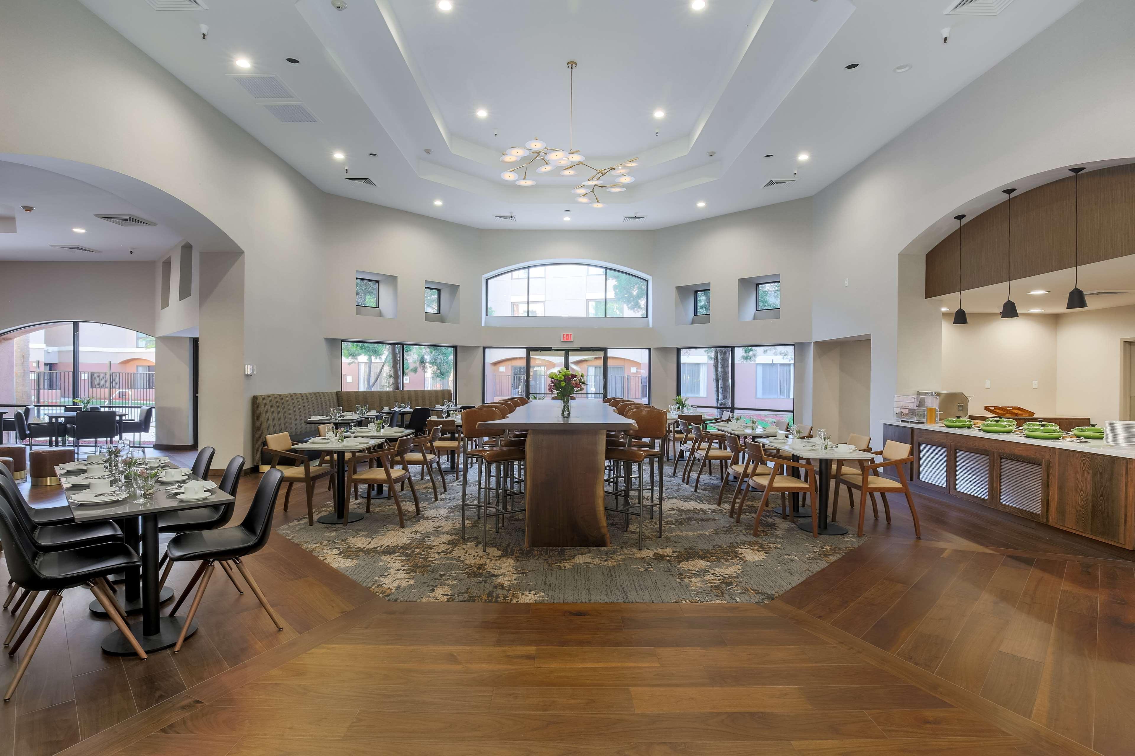 Doubletree Suites By Hilton Hotel Sacramento - Rancho Cordova Exterior photo