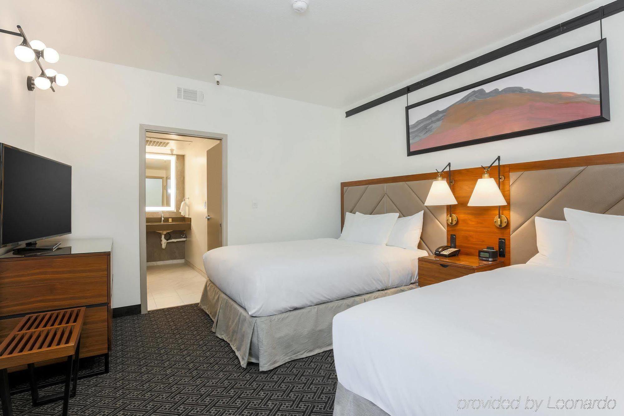Doubletree Suites By Hilton Hotel Sacramento - Rancho Cordova Exterior photo
